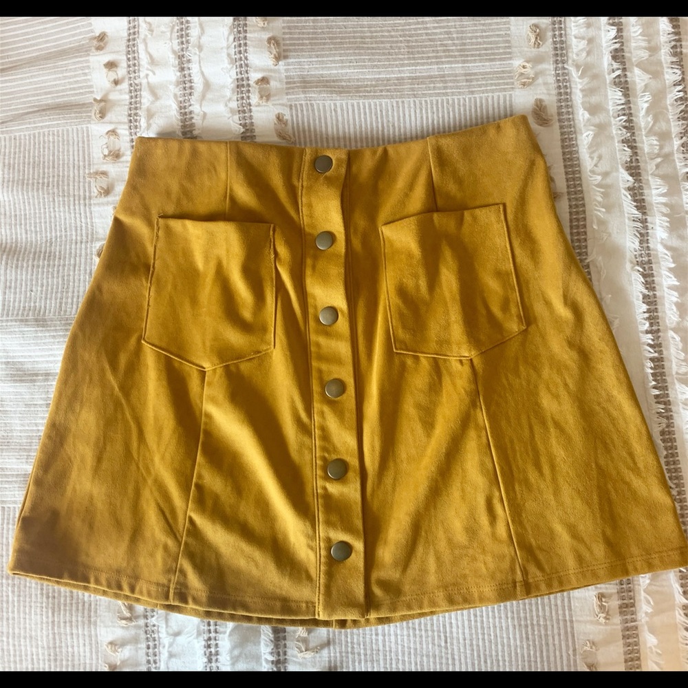 F21 mustard skirt